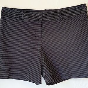 THE LIMITED CLASSIC TAILORED WOMENS SHORTS BLACK WHITE SZ 16